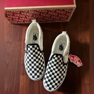 NEW in box, VANS Youth Size 5